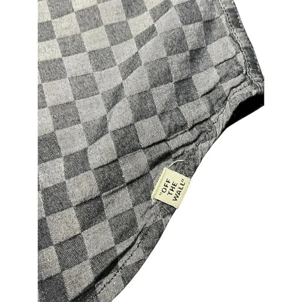 Vans Men's 2XL Gray and Checkered Long Sleeve Button-Up Shirt Casual - Picture 6 of 6